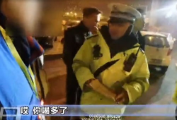扒哥吃瓜扒哥爆料,揭秘娱乐圈幕后爆料风云